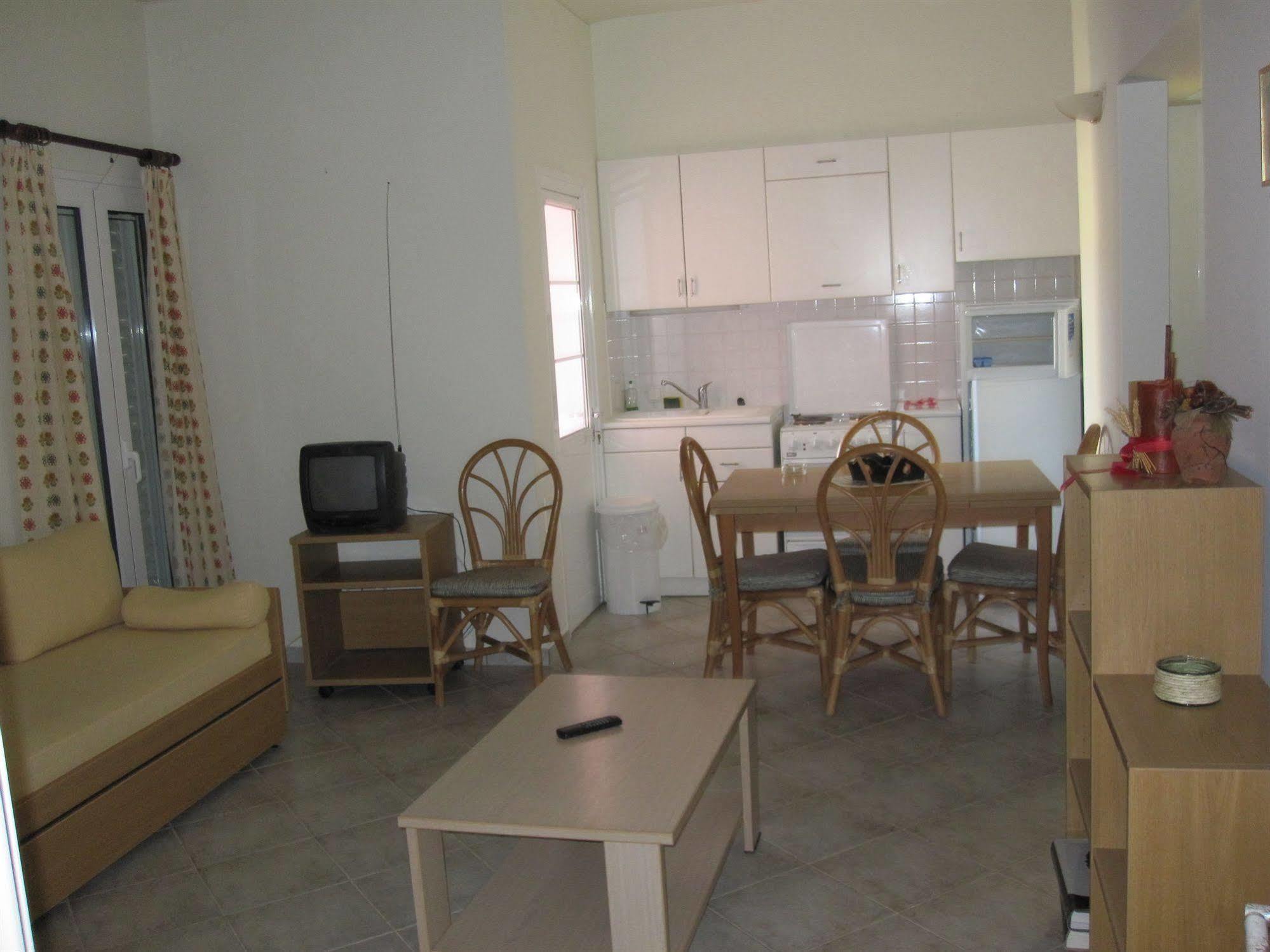 אגיה פוטיה Dionysos Authentic Resort & Village מראה חיצוני תמונה
